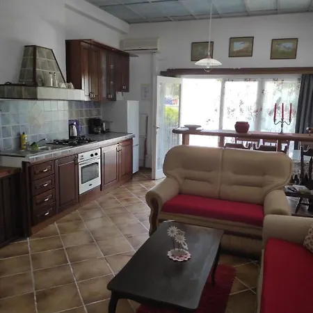 Caroline * تروغير